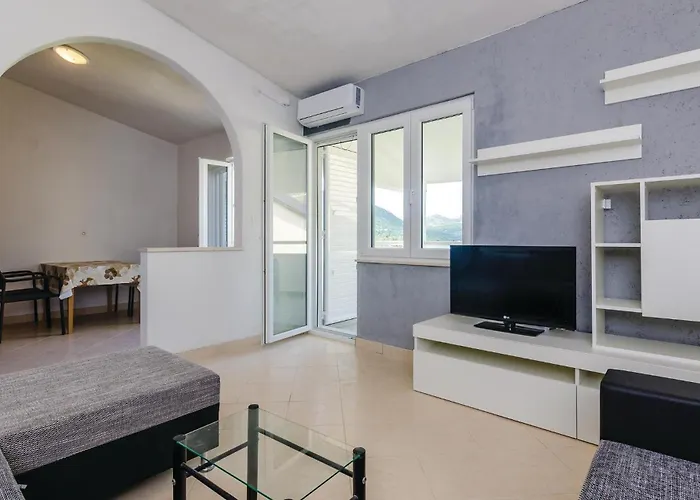 شقة Two-bedroom In *